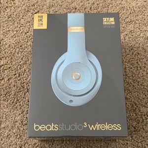Beats studio 3 crystal blue - BRAND NEW UNOPENED